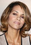 th_58960_Halle_Berry_2009_Jenesse_Silver_Rose_Gala_Auction_in_Beverly_Hills_124_122_654lo.jpg