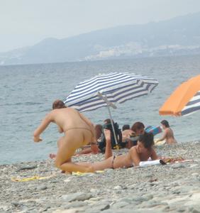 Voyeur-of-Naked-Beach-Sluts-01-x75-61knh8wwhx.jpg