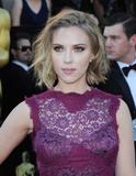 http://img45.imagevenue.com/loc506/th_25549_celebrity_paradise.com_TheElder_ScarlettJohansson95_122_506lo.jpg